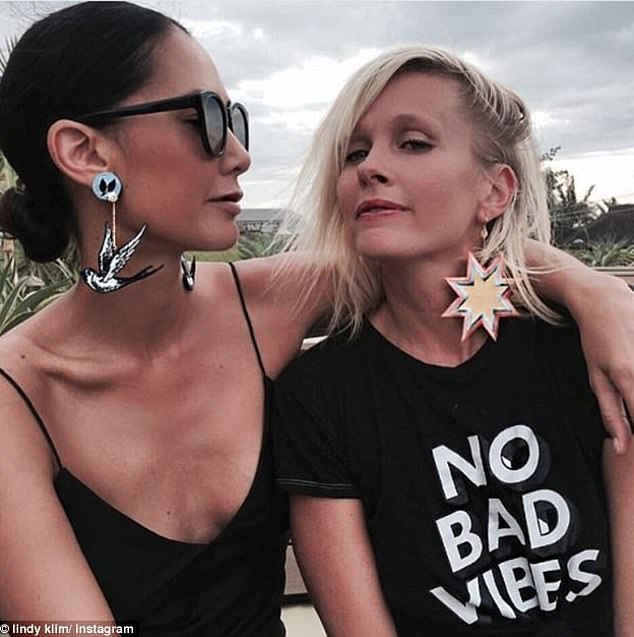 White was the founder of the bankrupt Shakuhachi label and has lived in Bali since her company went bankrupt. She is in the photo (right) with model and entrepreneur Lindy Klim