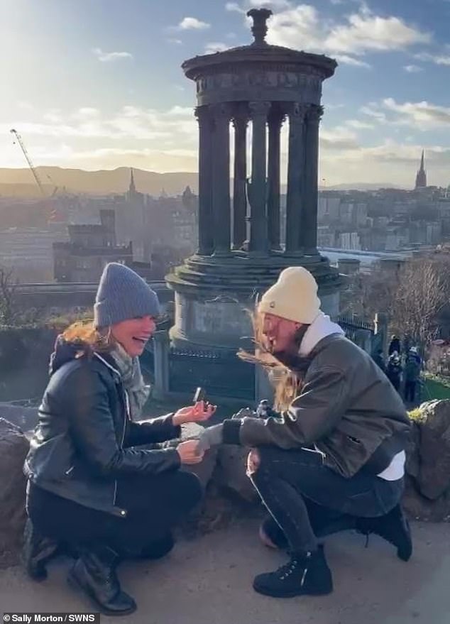 1736342613 544 Adorable moment couple who unknowingly planned secret proposals pop the