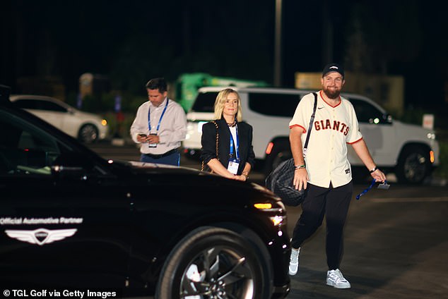 Lowry paid tribute to The Bay by arriving for the game in a San Francisco Giants jersey