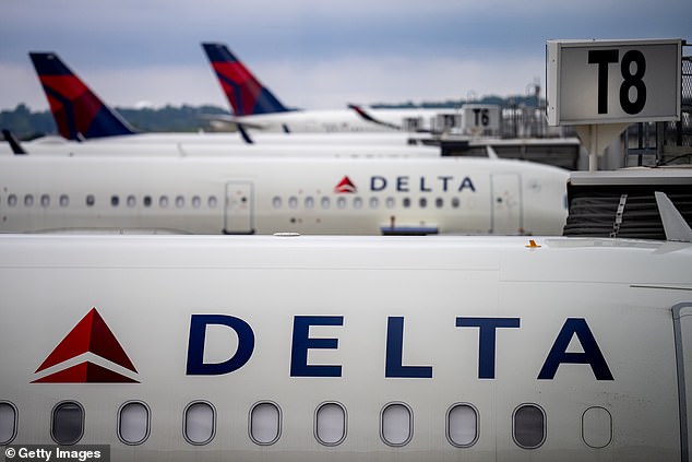 Hannah says the airline, which held her connecting flight so she could make it, gave her an extra 24 hours with her mother before she died (stock image)