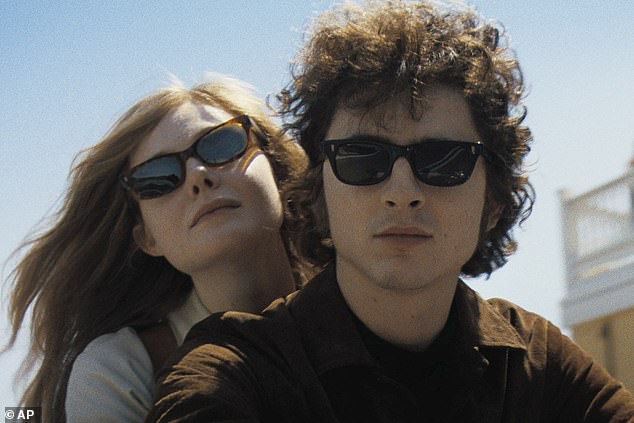 Elle Fanning played Bob Dylan's partner Sylvie Russo in A Complete Unknown, but did not receive a nomination