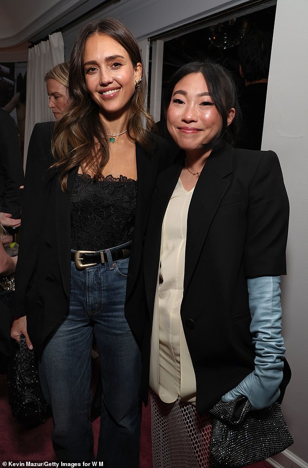 While within the party, Alba mingled with Awkwafina