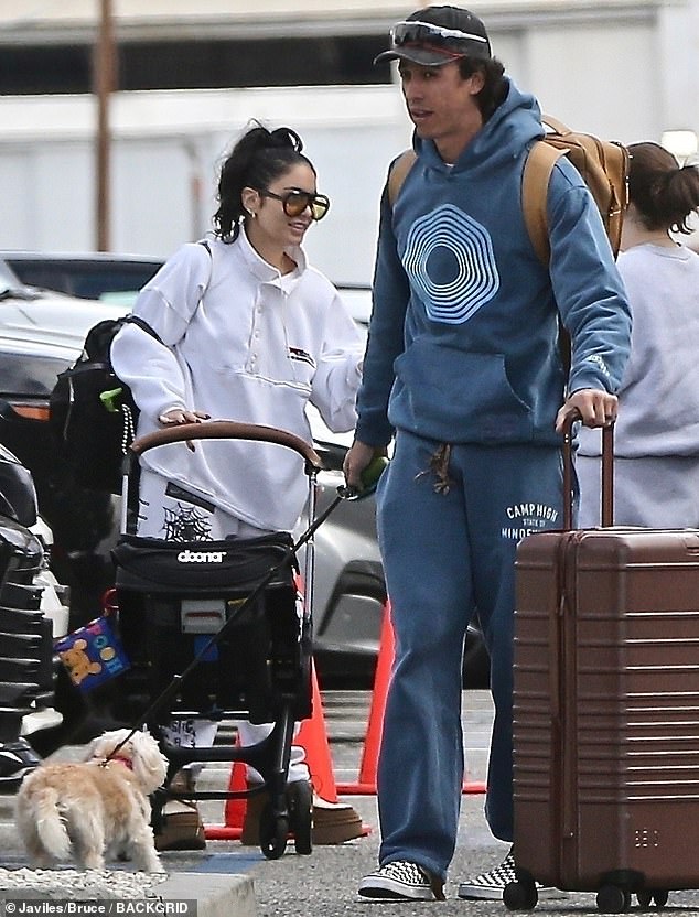 Some flights scheduled to arrive at Burbank Airport were diverted to LAX due to the crisis, but Vanessa and Cole appear to be able to land in Burbank.