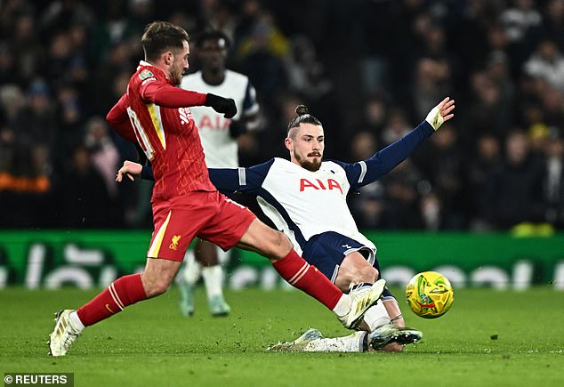 Radu Dragusin was the able assistant to his new teammate with great goal-line clearance