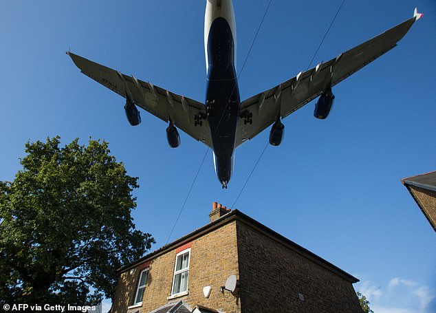 Scientists have discovered that the thunderous noise of airplanes leads to an increased risk of poor heart health