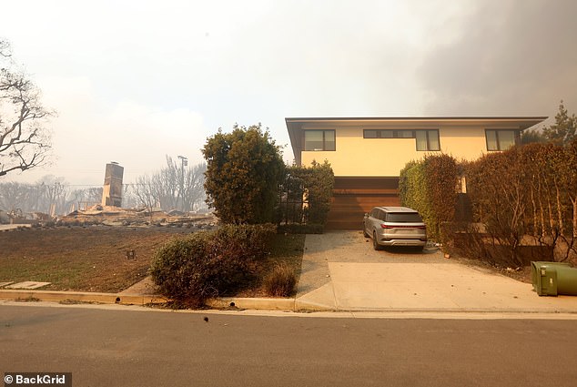 As the wildfires raged in Southern California, the 46-year-old comedian's home in the Pacific Palisades remained standing.