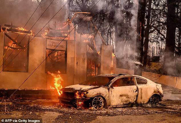 Australian cities lack the strong Santa Ana winds that fan the LA flames, Professor Bowman said, but they do have downslope winds that come over mountain ranges.