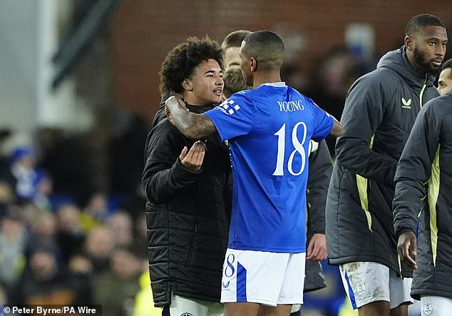 The father and son duo shared a touching embrace at the end of Thursday's meeting