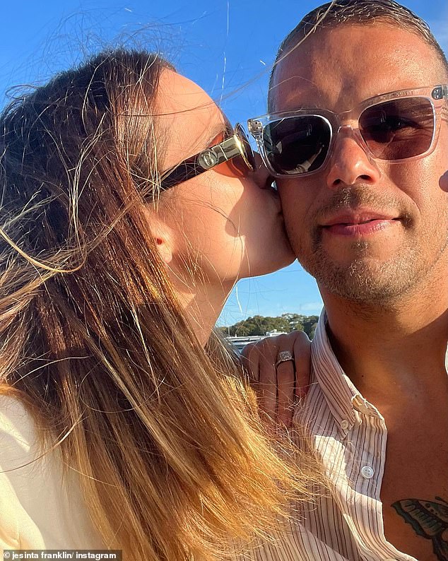 The former Miss Universe shared a heartbreaking photo showing the remains of her friend's home, which was completely destroyed by the fire. Jesinta is pictured with husband Lance 'Buddy' Franklin