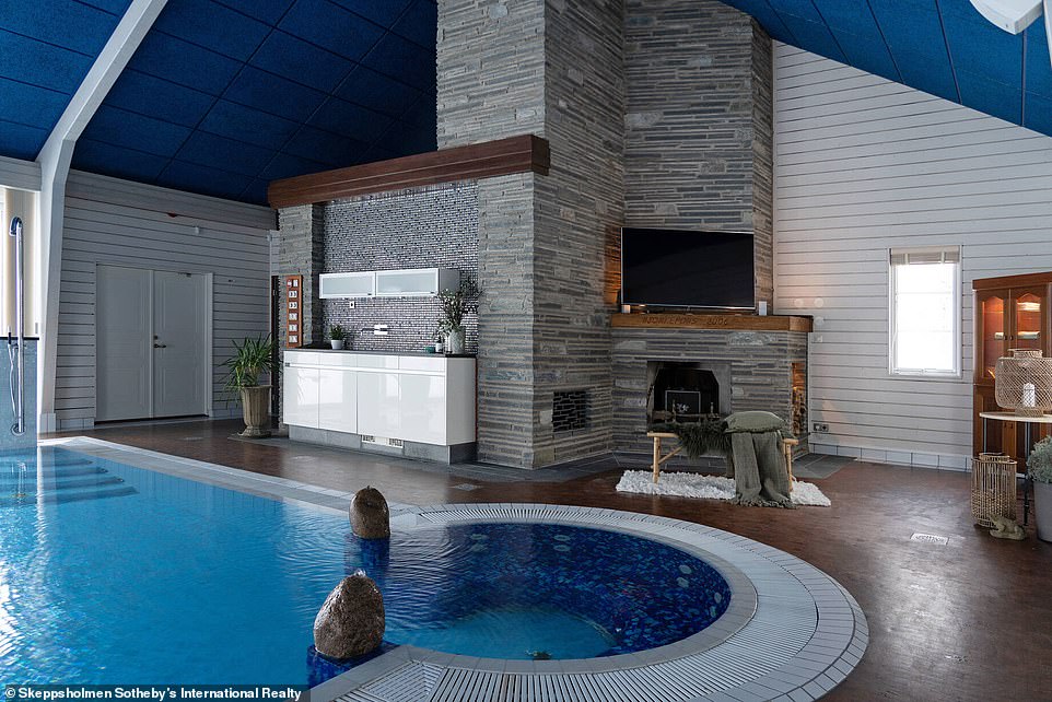 The 250 square meter pool house, complete with a saltwater pool, spa, sauna, jacuzzi, relaxation room and gym