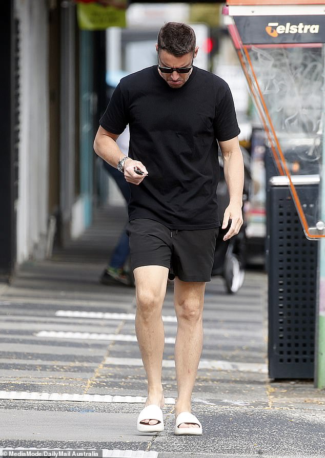 Lee looked visibly distressed as he went for coffee in Hampton on Friday morning