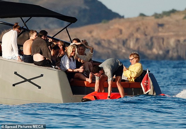 Rod reportedly rented the boat for $3 million, which sailed around the Caribbean this week