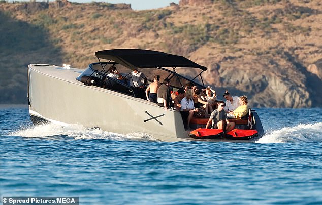 1736515434 636 Sir Rod Stewart hits the beach in St Barts with