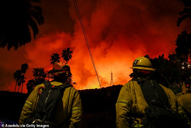 As of Thursday evening, Los Angeles County was still battling at least six major fires, most of which were barely contained (Photo: Palisades Fire)