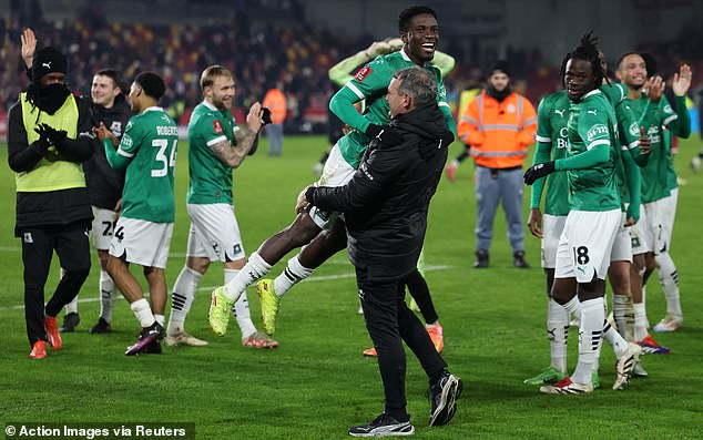 They survived an attack from Brentford to record a 1-0 victory in the third round of the FA Cup