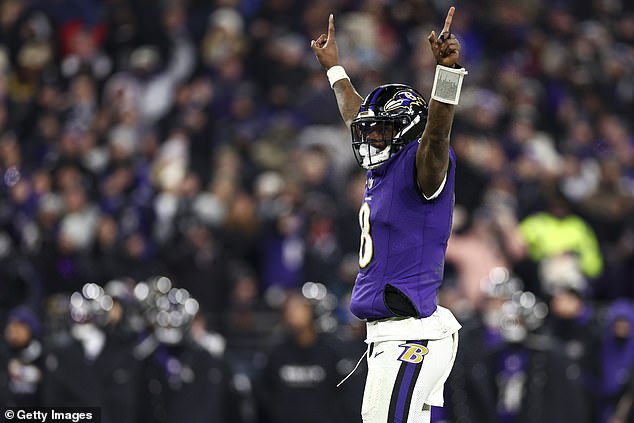 Lamar Jackson threw for two touchdowns to lead the Baltimore Ravens to a 28-14 victory