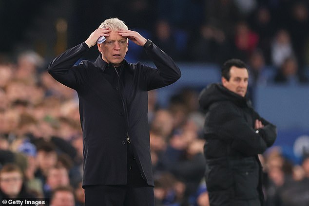 Things are tough for David Moyes on his return to Goodison Park as Everton fail to score again