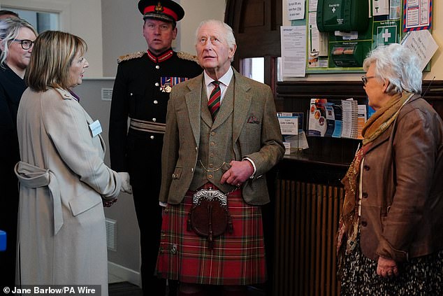 The royal, 75, smiled as he chatted with a nonprofit employee organization that operates with about 80 to 90 volunteers