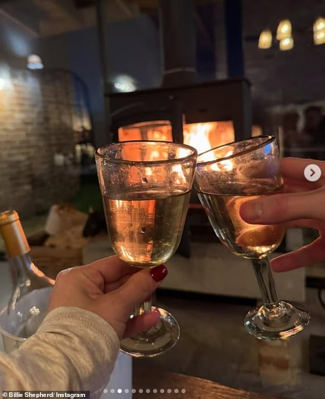 The couple enjoyed a night away at the luxurious Soho Farmhouse as they enjoyed a bottle of wine