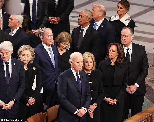 The photo was cut from former President Barack Obama, who was sitting next to Trump at the event. (Image: Another view of Trump next to Obama)