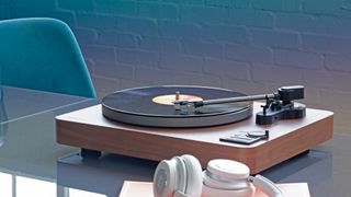 Lenco LBTA-165 turntable