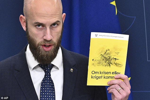 Swedish Minister of Civil Protection Carl-Oskar Bohlin presents the new version of the booklet 