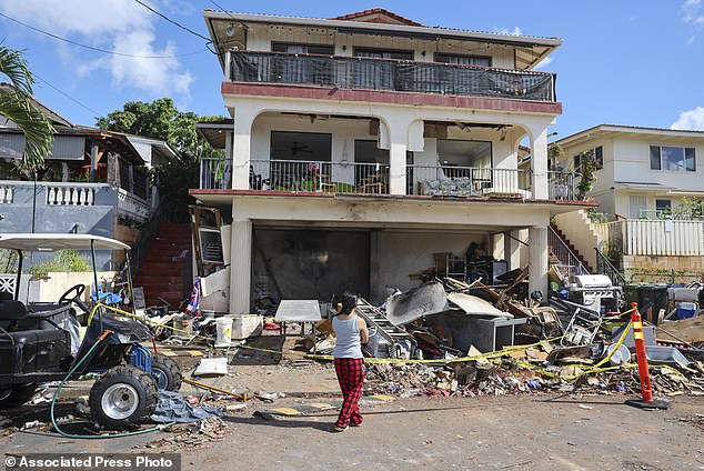 The New Year's Eve fireworks explosion killed three people and injured more than 20 others in Honolulu