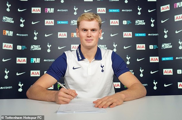 New signing Antonin Kinsky could come straight into the team amid Tottenham's injury crisis