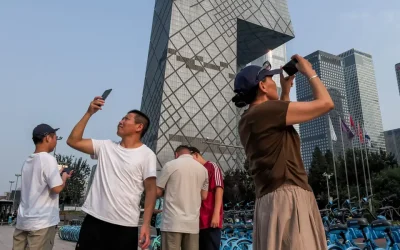 China's biggest apps are inviting the West to get closer to its isolated internet economy