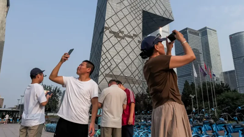 China's biggest apps are inviting the West to get closer to its isolated internet economy