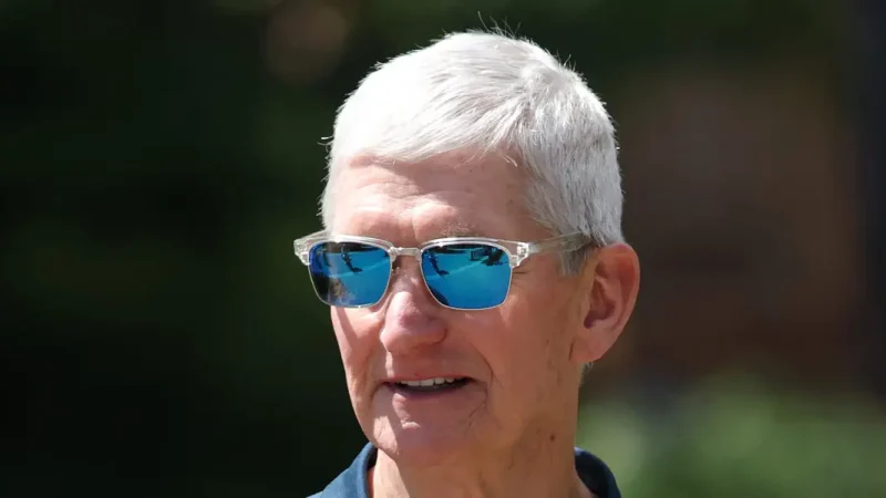 Tim Cook will continue to collect a CEO-sized salary at Apple