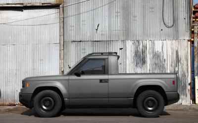Slate is telling customers when they can expect the first deliveries of its $25,000 electric truck