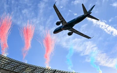 On live TV, two planes came alarmingly close to crashing into a stadium. Now investigators are investigating the incident.