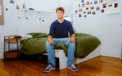 He moved from the Netherlands to New York out of love. Here's how he lives on $580 a week.