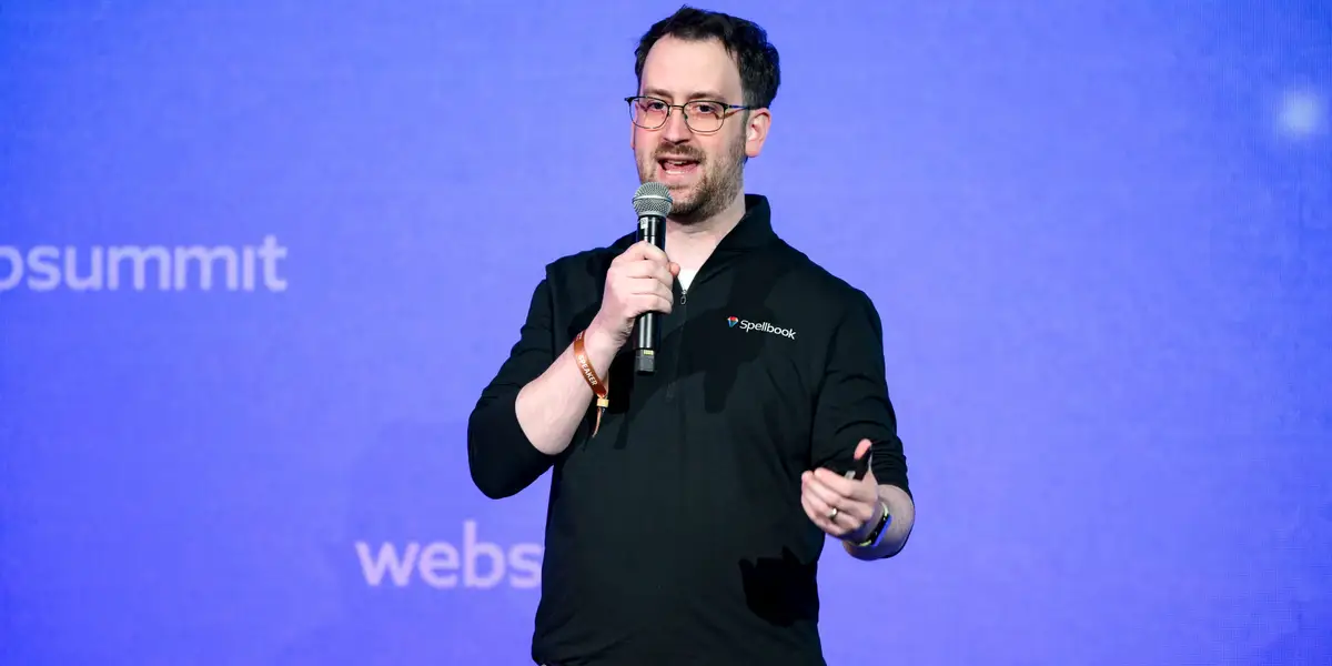 This tech CEO said he wants the “D+ version” of employee ideas. Read his AI writing memo.